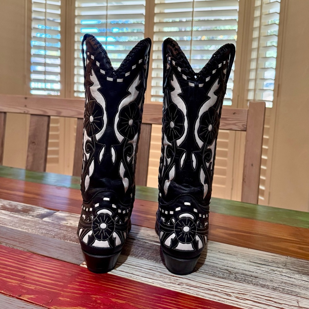 Lane Women's Black and White Western Boots - Picture 6 of 7